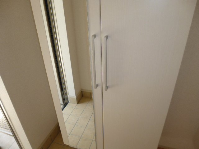 玄関　シューズボックス