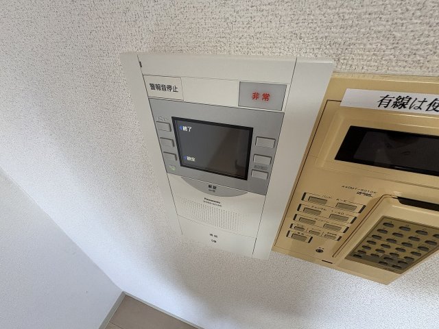 セキュリティ　TVモニター付きインターホンです