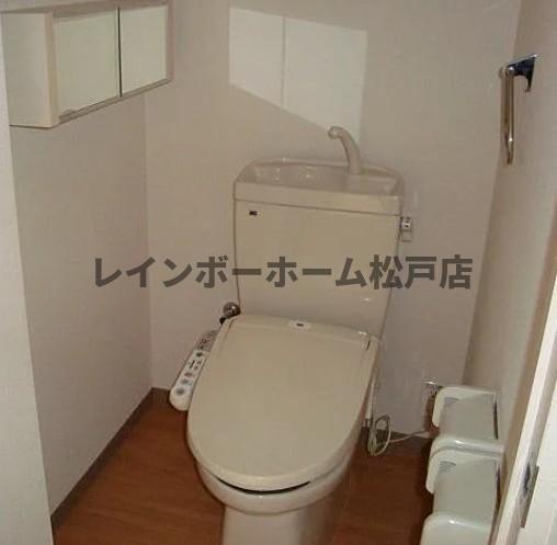 トイレ　コンパクトで使いやすいトイレです