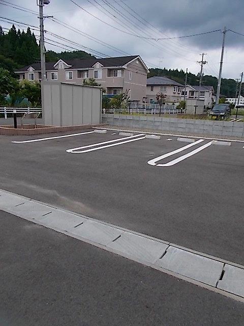 駐車場　駐車場