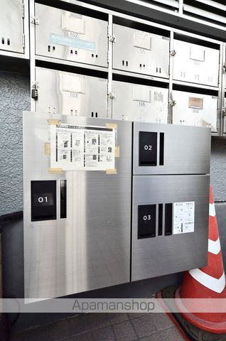 三軒茶屋マンションの外観写真