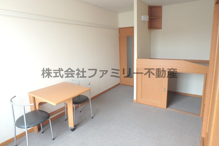 ＪＲ常磐線 勝田駅 徒歩43分 2階建 築26年の居間写真