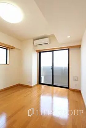ルーブル品川西大井の居間写真