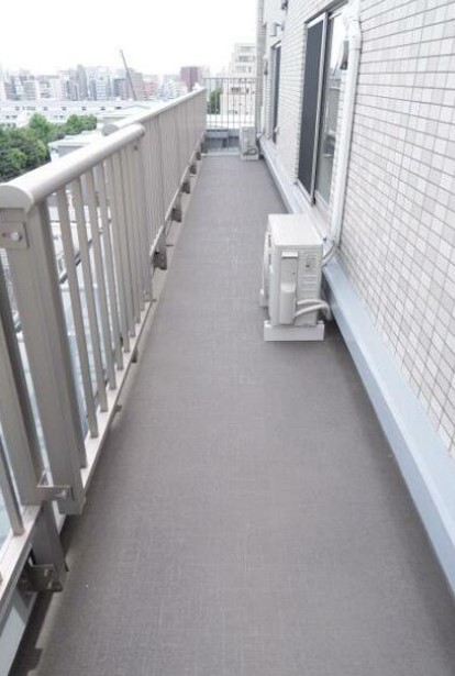 バルコニー　※別部屋の参考写真です。