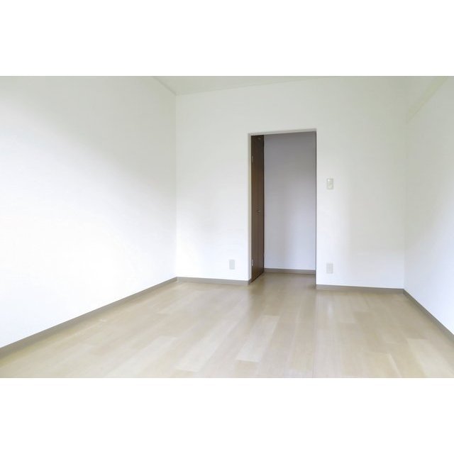 その他部屋・スペース　洋室６．８帖