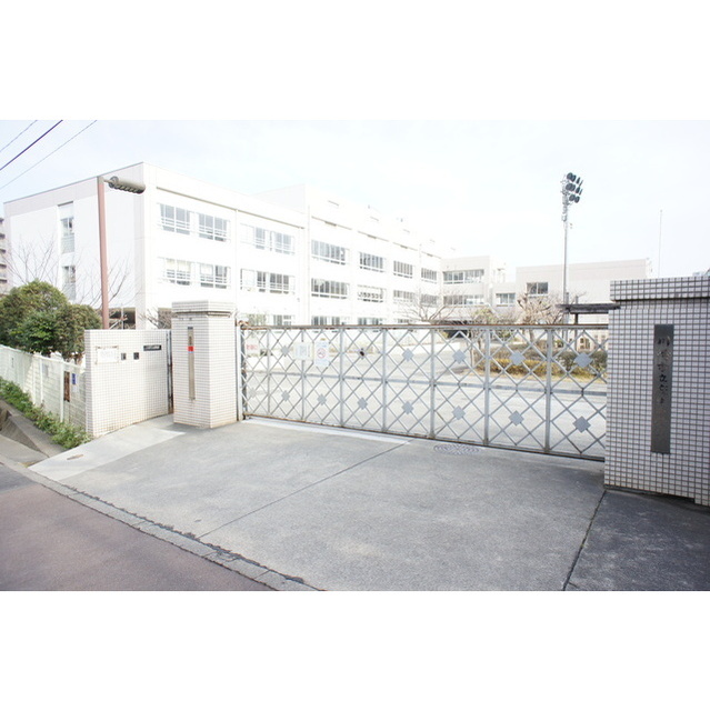 小学校　川崎市立麻生小学校（小学校）まで205m