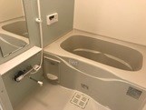 バス・シャワールーム　追炊き機能付きお風呂