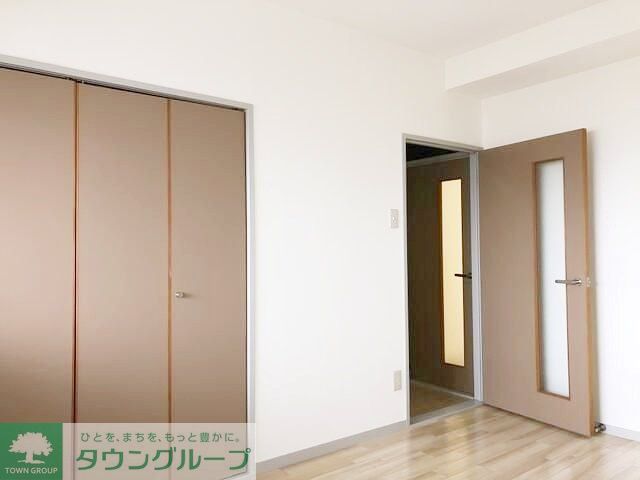 SLDビルIIの居間写真