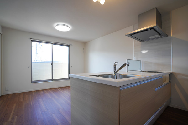 キッチン　同じ建物の別なお部屋