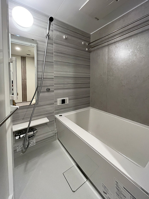 バス・シャワールーム　※写真は同タイプ住戸です。