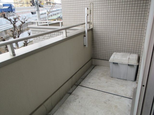 バルコニー　別部屋同タイプ