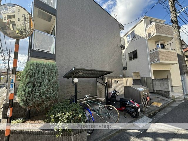 レオパレスSHISUI A棟の外観写真