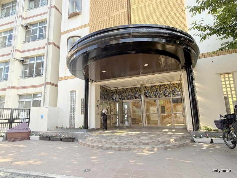 小学校　大阪市立野田小学校（小学校）まで176m