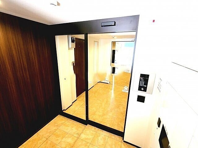 エントランス　角部屋です