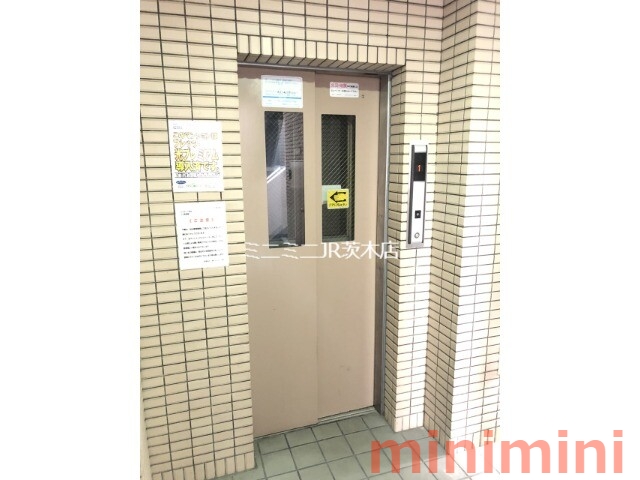 エステート茨木の外観写真