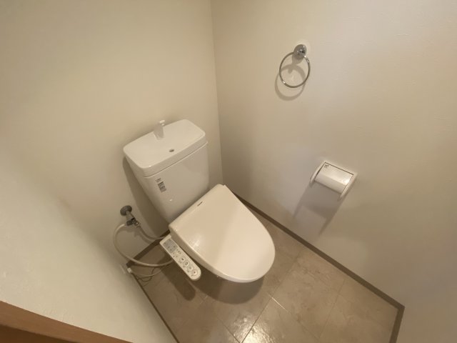 トイレ　コンパクトで使いやすいトイレです