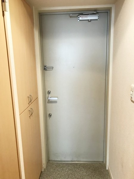 仙台市地下鉄南北線 勾当台公園駅 徒歩6分 12階建 築19年の玄関写真