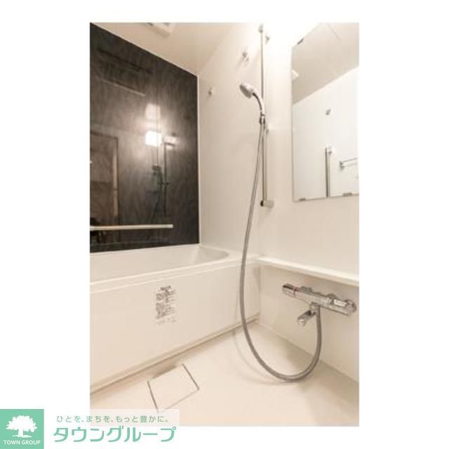 バス・シャワールーム　※写真は同タイプ住戸です。