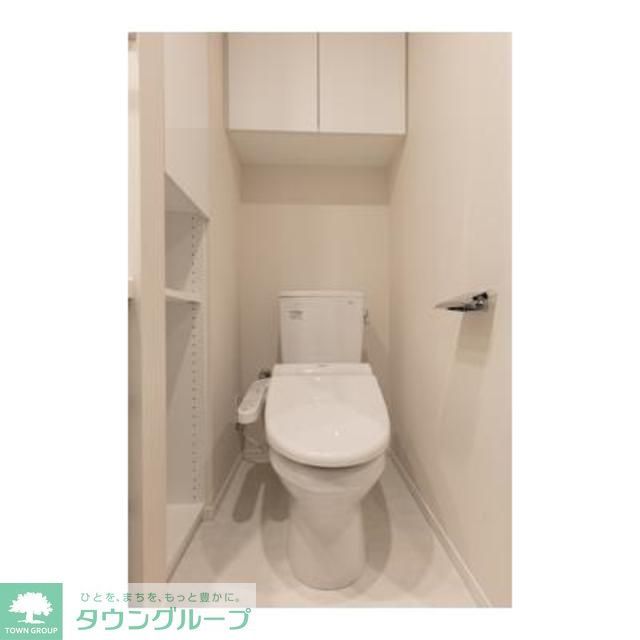 トイレ　※写真は同タイプ住戸です。