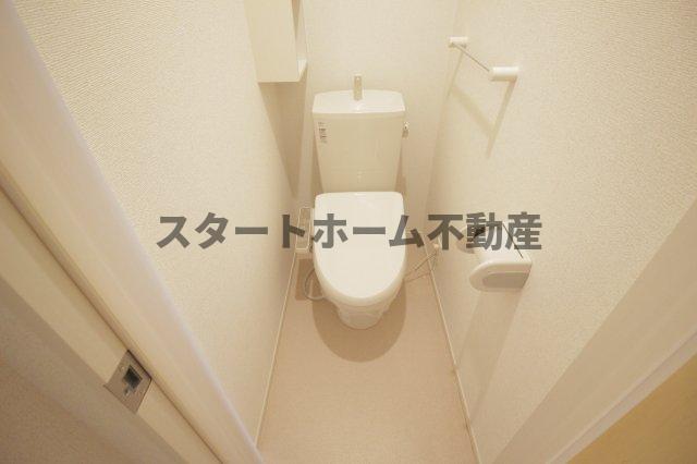 トイレ　落ち着いたトイレです