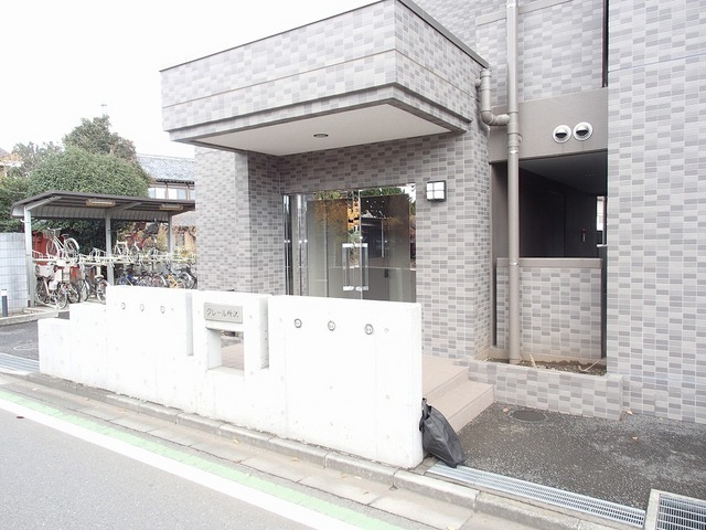 エントランス　安心のオートロック付きです♪