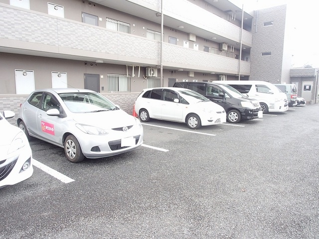 駐車場　敷地内駐車場※要空確認