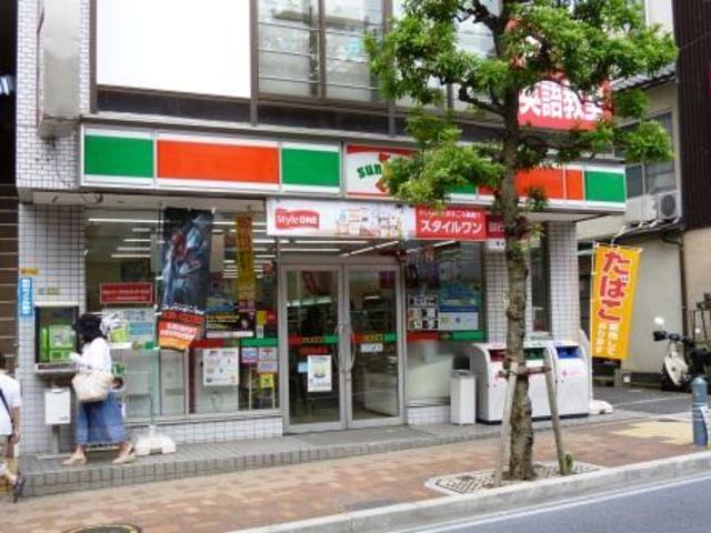 コンビニ　サンクス三軒茶屋店（コンビニ）まで152m
