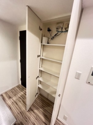 玄関　同タイプ、別部屋のお写真（仕様等が異なる場合がございます）