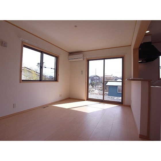 居室・リビング　ＬＤＫ１３．２帖（同型タイプのお部屋です、現況優先）