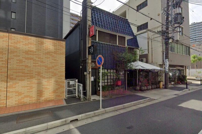 飲食店　セッテ氷（飲食店）まで107m