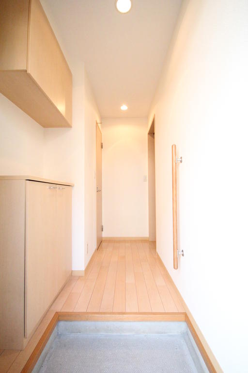 玄関　前回募集時の写真となります（参考写真）