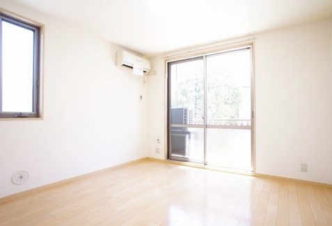 居室・リビング　前回募集時の写真となります（参考写真）