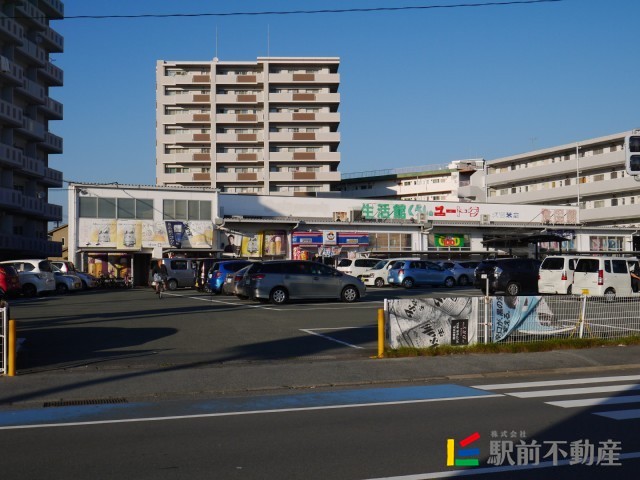 スーパー　くらしのユートク 久留米店（スーパー）まで900m
