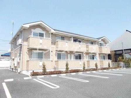 高崎市浜川町のアパートの建物外観