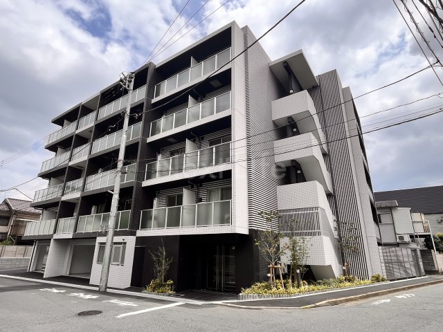 日野市日野本町のマンションの建物外観