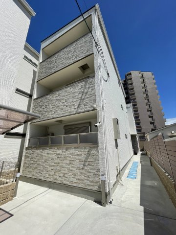 【ラモーナ中野本町Iの建物外観】