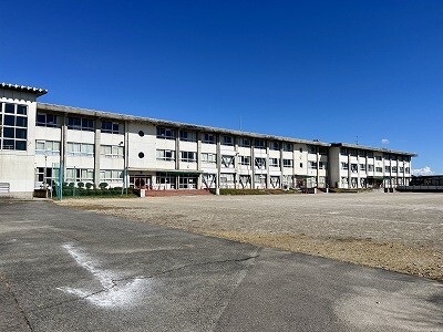 【ア・ドリームかしあげIIの小学校】