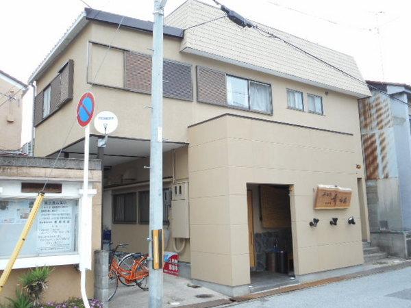 彦根市本町のアパートの建物外観