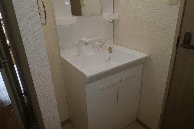 洗面設備　シャンプードレッサー