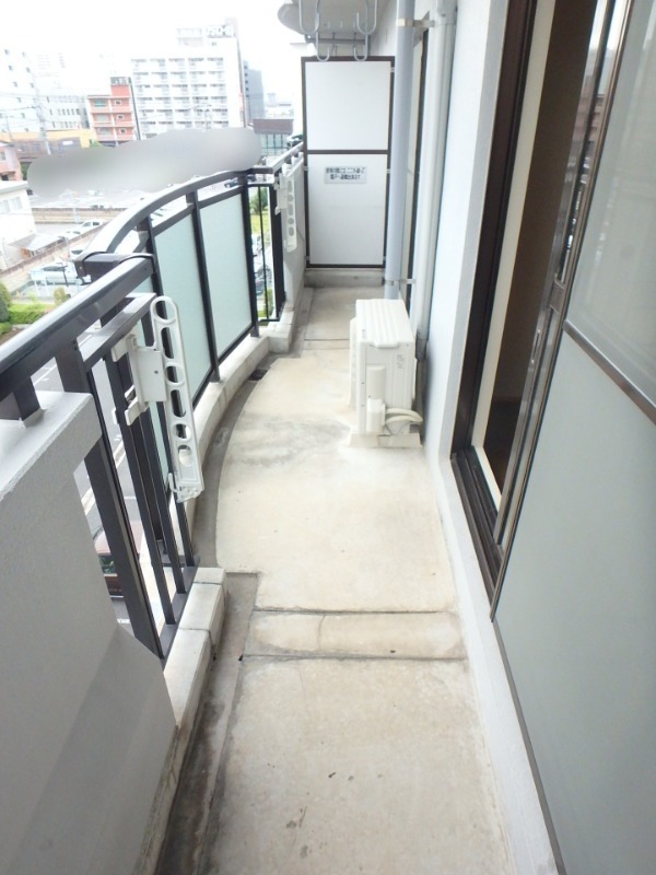 バルコニー　図面と現状に相違がある場合には現状を優先