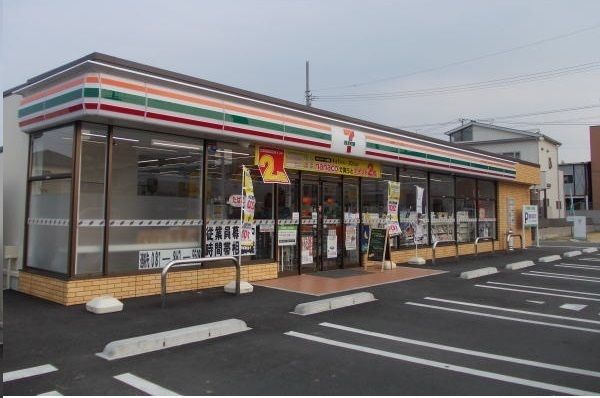 コンビニ　セブンイレブン太田下町店さん（コンビニ）まで550m