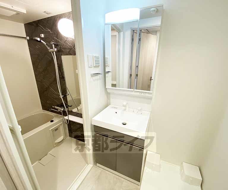 洗面設備　独立洗面台