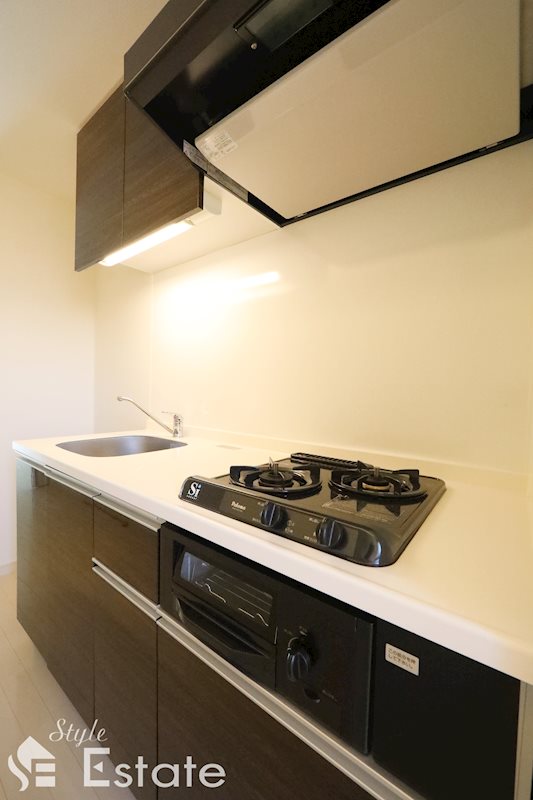 キッチン　システムキッチン・ガス二口コンロ・グリル付き