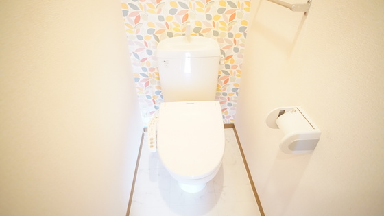 トイレ　シャワー付きトイレ