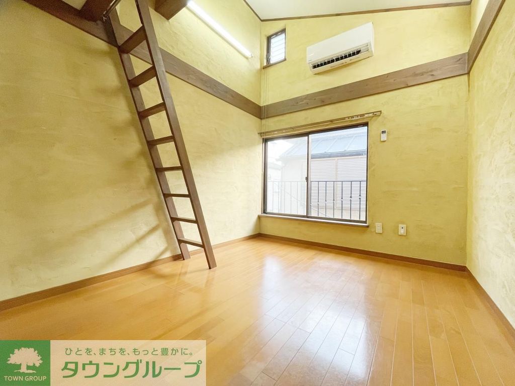 居室・リビング　★ロフト付きの開放的なお部屋です★