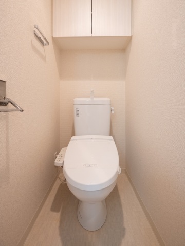 トイレ　※同タイプ参考写真