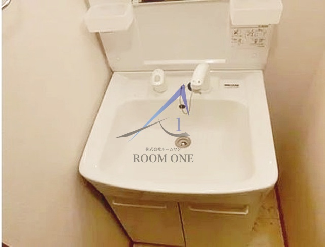 洗面設備　洗面台です。