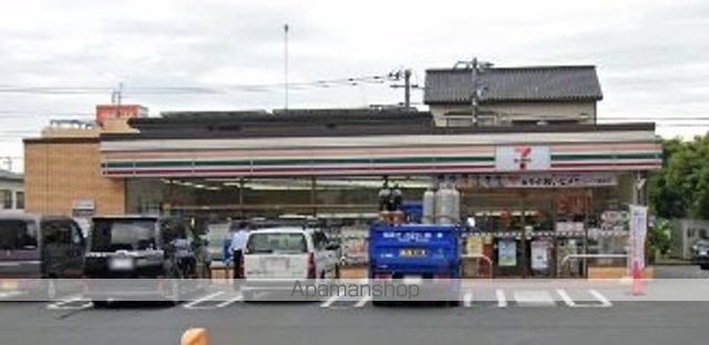 コンビニ　セブンイレブン（コンビニ）まで746m