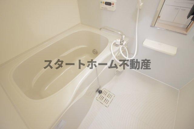 バス・シャワールーム　お風呂で日々の疲れを落としましょう