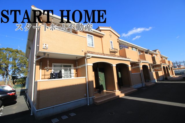 建物外観　落ち着いた雰囲気の外観です